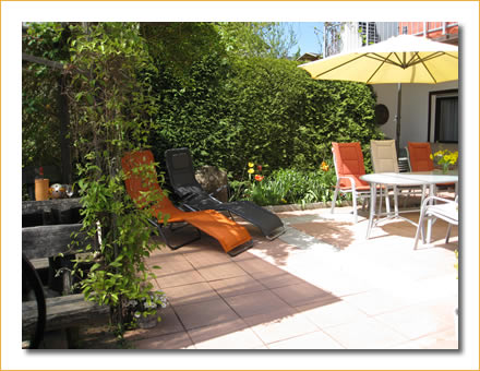 Terasse Haus Bergsonne Pension in Saarburg - Terrasse